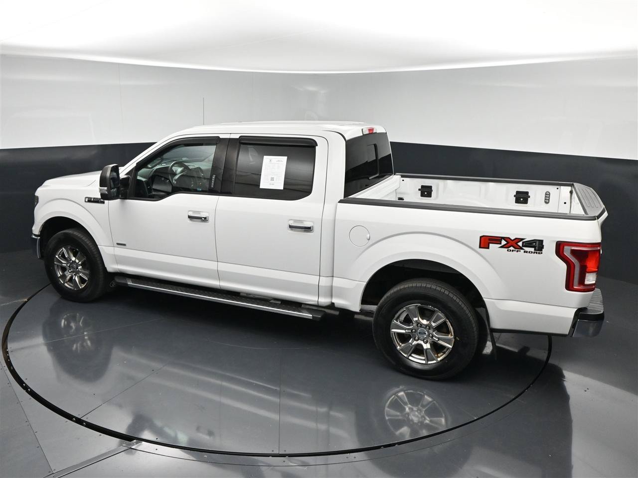 Used 2017 Ford F150 XLT w/ Equipment Group 302A Luxury AWD/4WD image 23