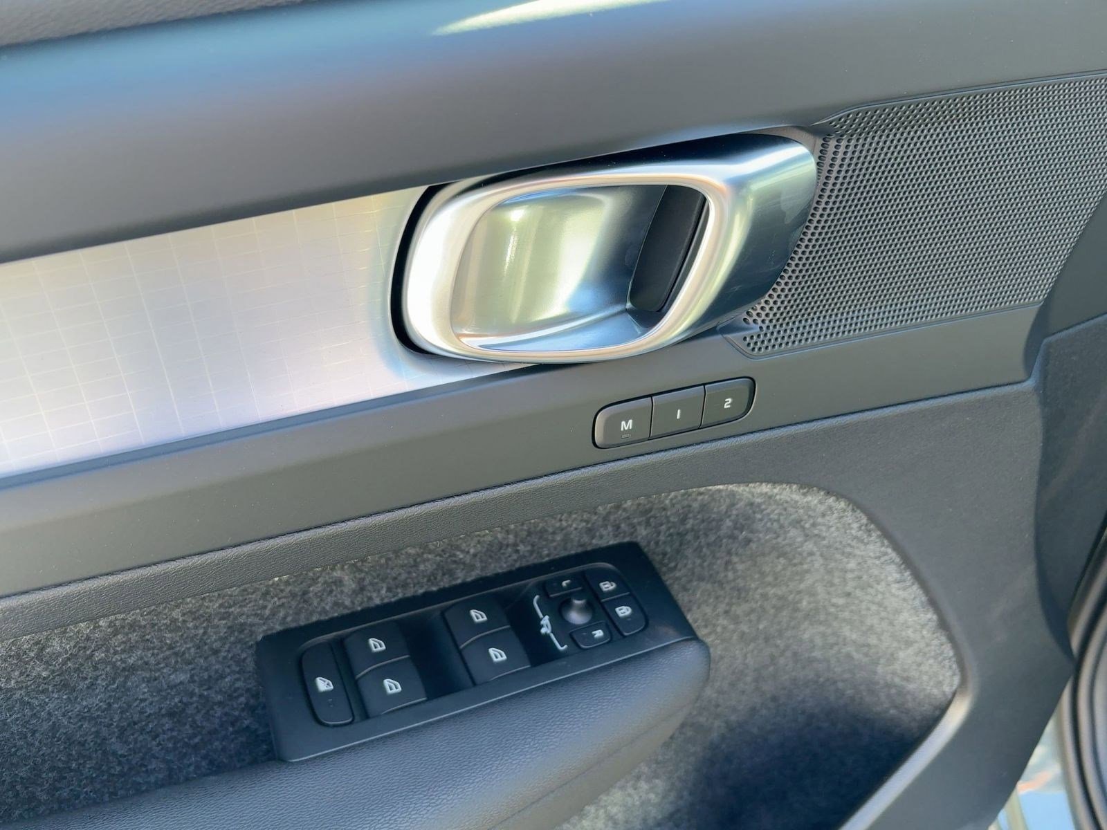 New 2026 Volvo XC40 B4 Core w/ Protection Package image 12