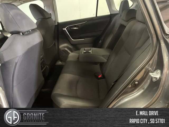 Used 2024 Toyota RAV4 XLE AWD/4WD image 29