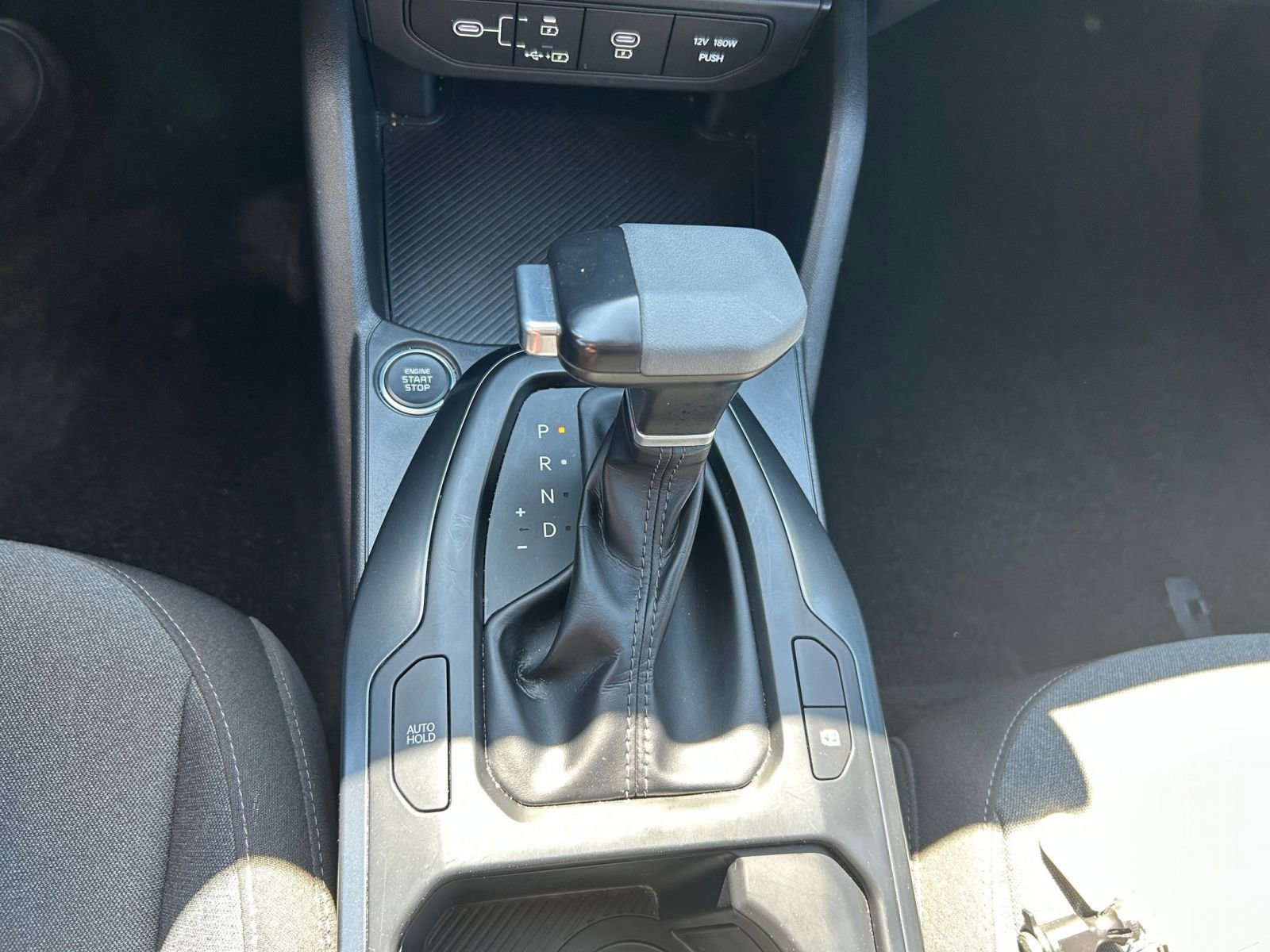 Used 2025 Kia K4 LXS image 36