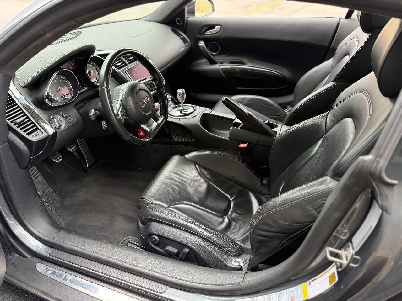 Used 2009 Audi R8 V8 AWD/4WD image 13