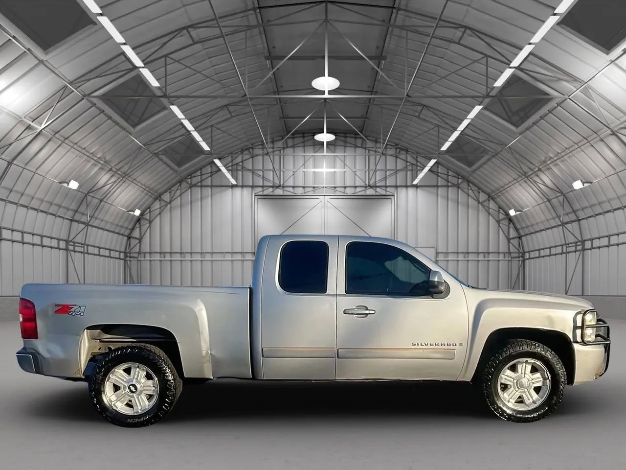 Used 2007 Chevrolet Silverado 1500 LTZ w/ Safety Package AWD/4WD image 6