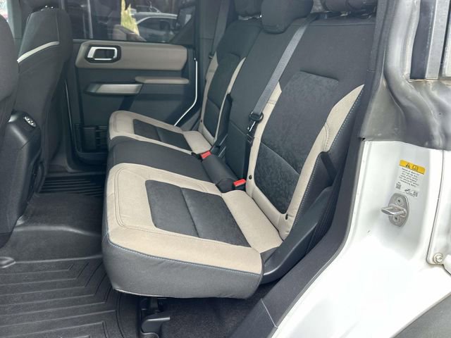 Used 2023 Ford Bronco Wildtrak image 17