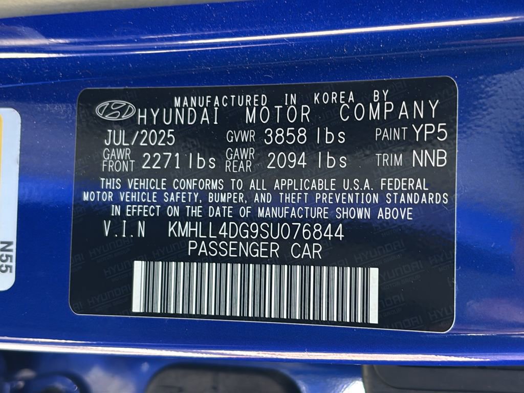 Certified 2025 Hyundai Elantra SE image 44