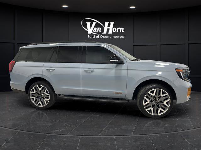 Used 2025 Ford Expedition Tremor AWD/4WD image 8