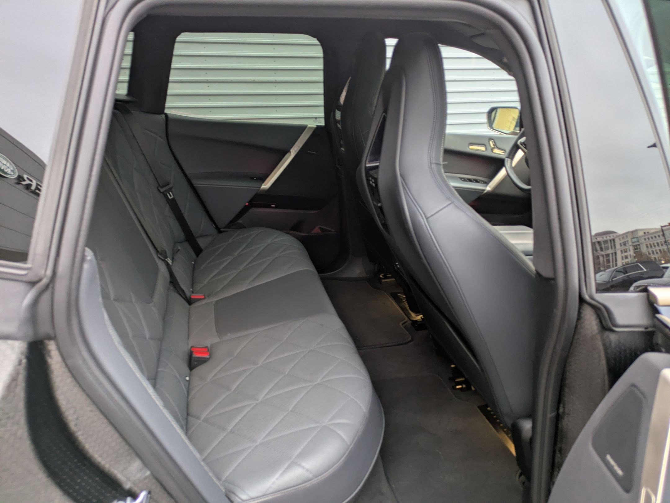 Used 2022 BMW iX xDrive50 w/ Premium Package image 31