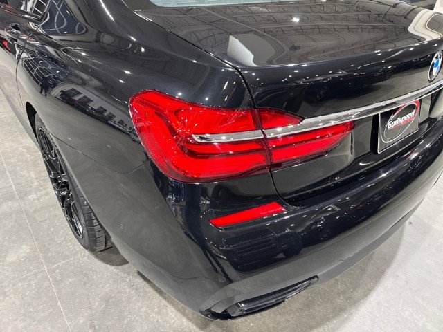 Used 2016 BMW 750i RWD image 45