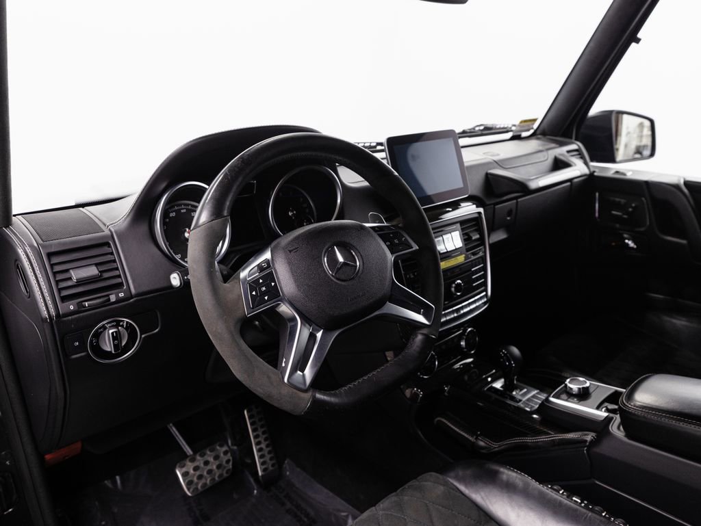 Used 2017 Mercedes-Benz G 550 Squared image 8