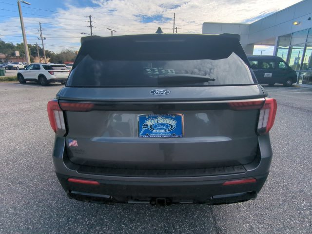 New 2027 Ford Explorer ST-Line w/ Premium Package RWD image 6