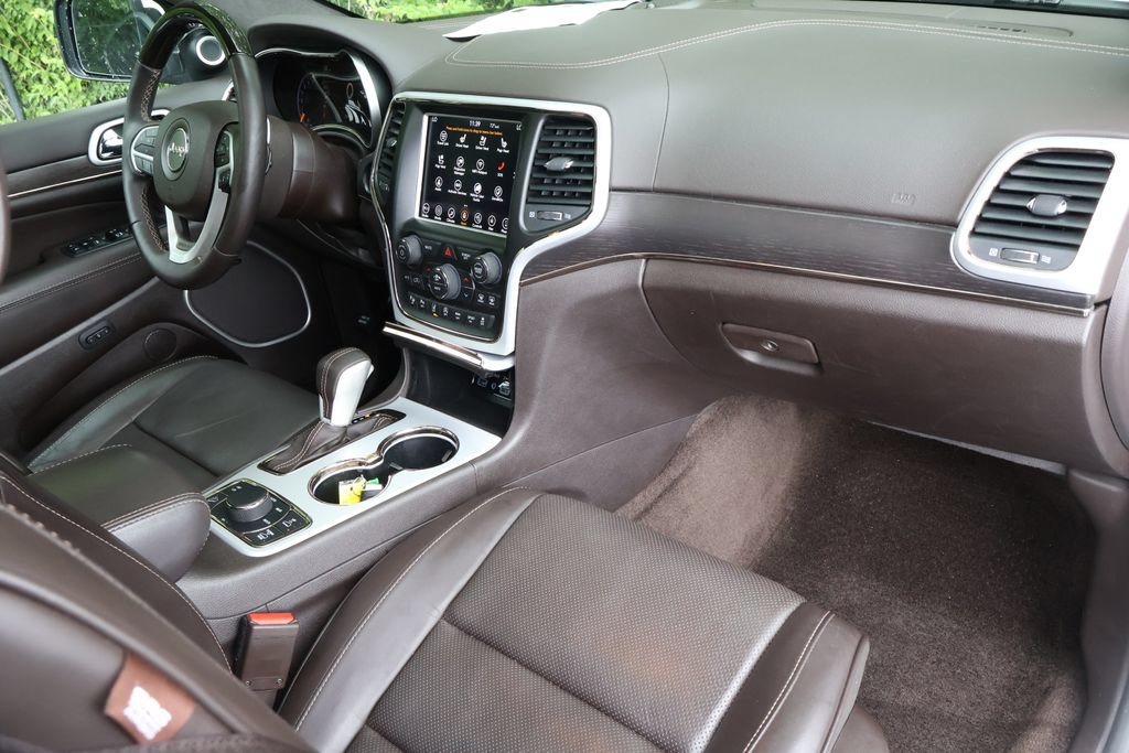 Used 2018 Jeep Grand Cherokee Summit w/ Platinum Series Group AWD/4WD image 41
