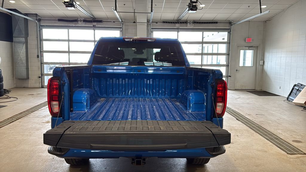 Used 2022 GMC Sierra 1500 Elevation image 17