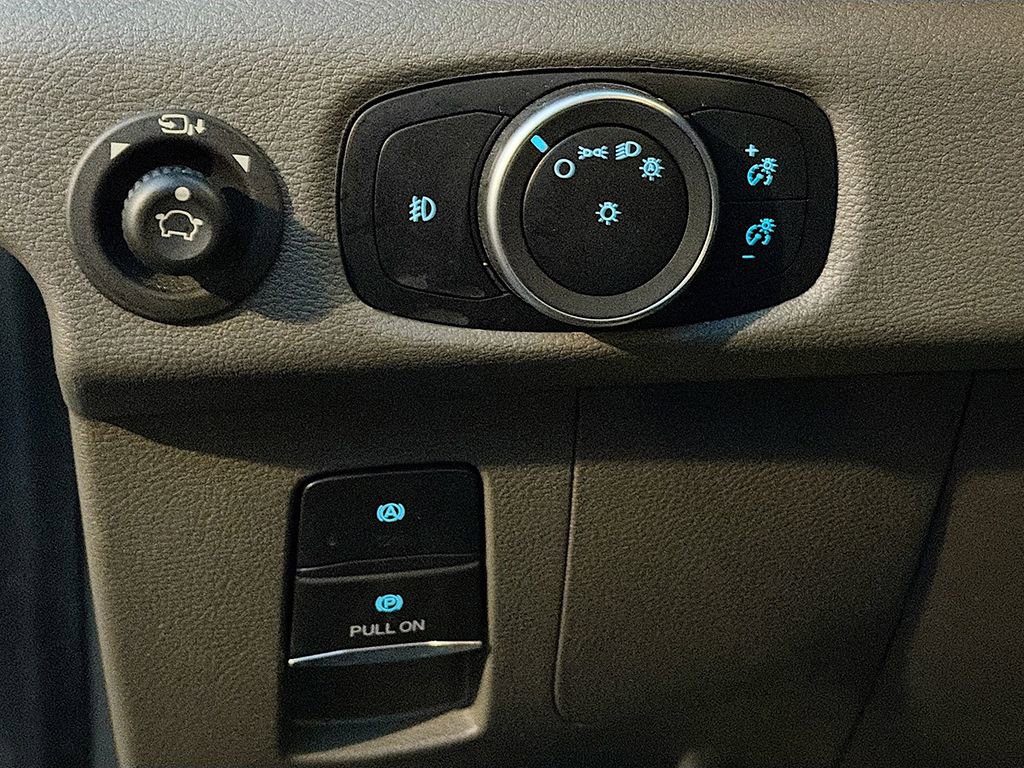 Used 2023 Ford Transit 350 XLT image 26