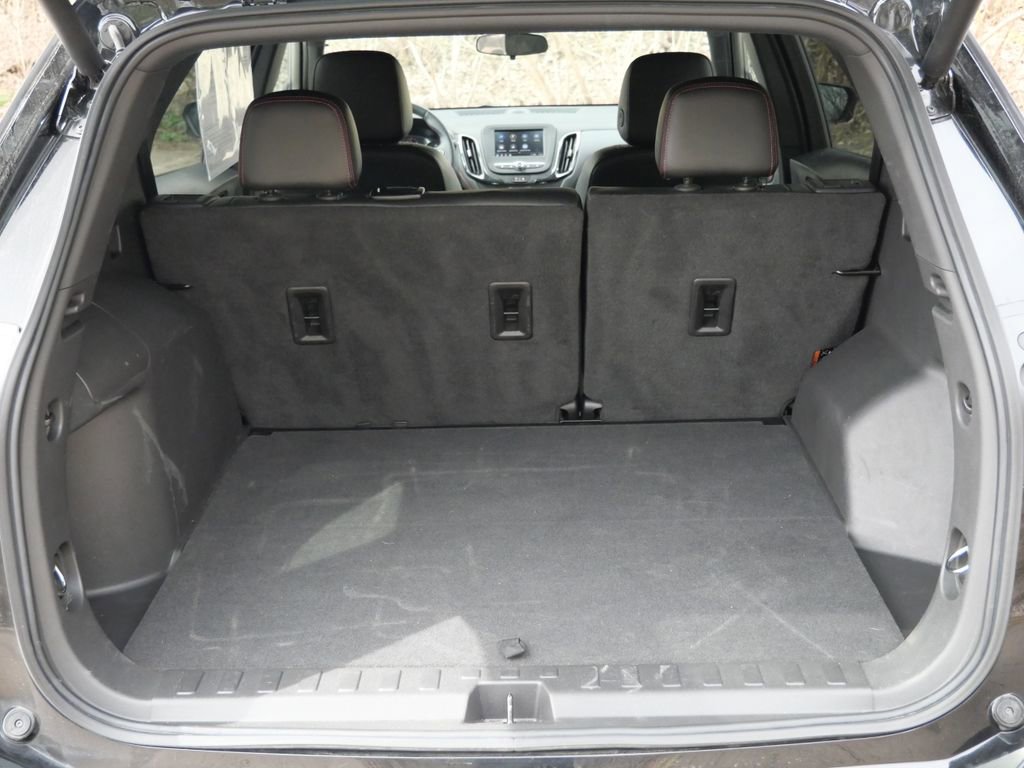 Used 2023 Chevrolet Equinox RS AWD/4WD image 26