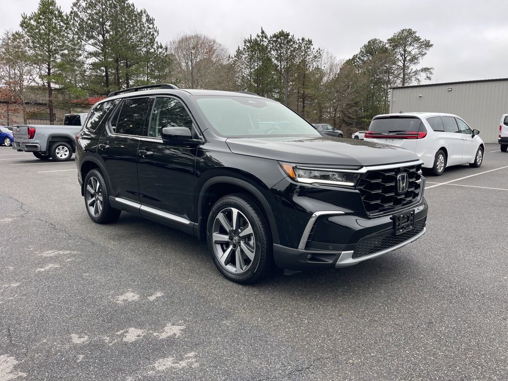 Used 2025 Honda Pilot Elite image 4