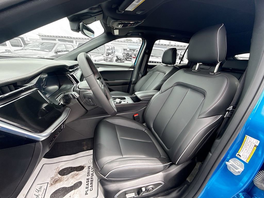 Used 2025 Jeep Wagoneer S Limited AWD/4WD image 23