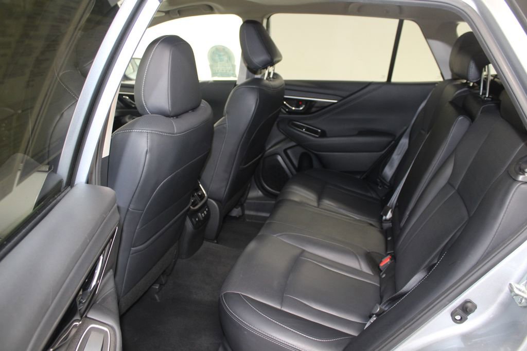 Used 2022 Subaru Outback Limited image 22
