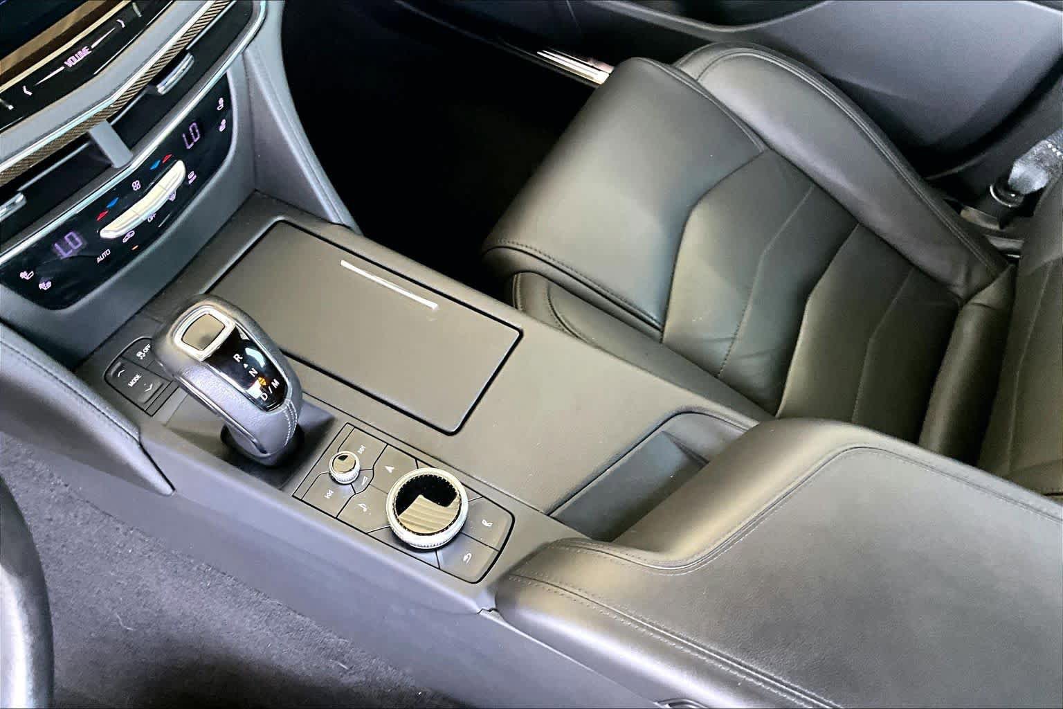 Used 2019 Cadillac CT6 Premium Luxury w/ Active Chassis Package 19" AWD/4WD image 17