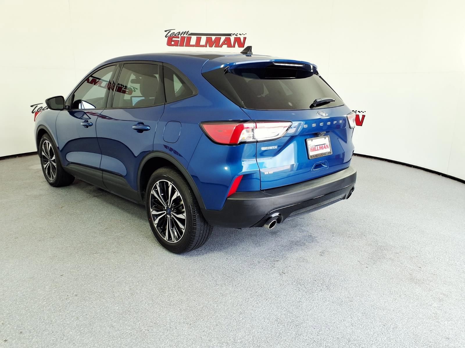 Used 2022 Ford Escape SE w/ SE Sport Appearance Package FWD image 8