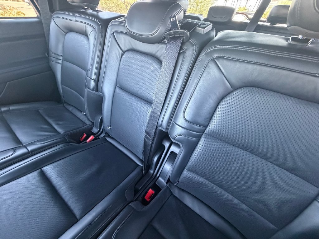 Certified 2023 Lincoln Navigator Reserve AWD/4WD image 34