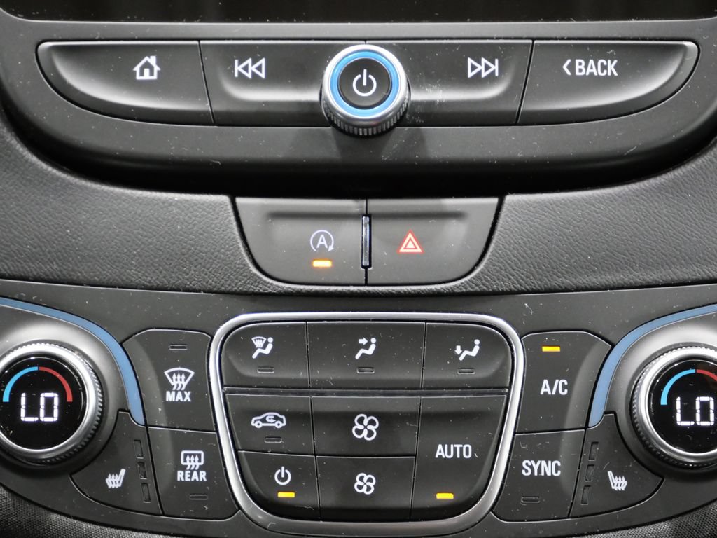 Used 2025 Chevrolet Malibu LT FWD image 19
