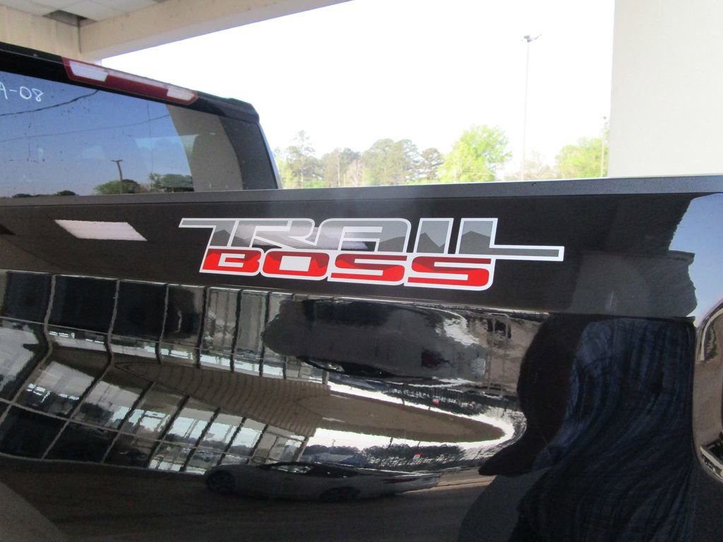 Used 2023 Chevrolet Silverado 1500 Custom Trail Boss w/ LPO, Dark Essentials Package image 12