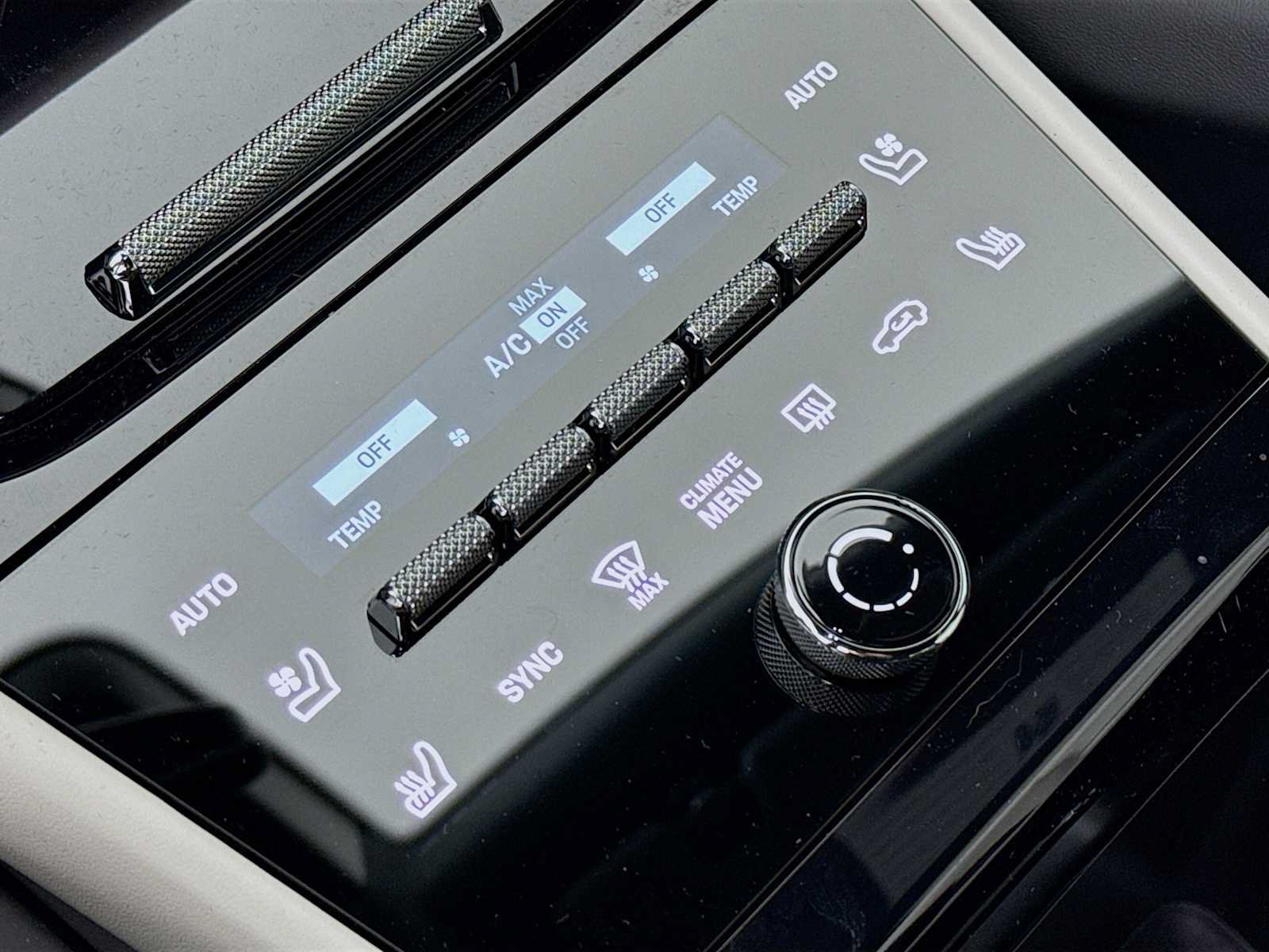 New 2026 Porsche Cayenne Coupe AWD/4WD image 22
