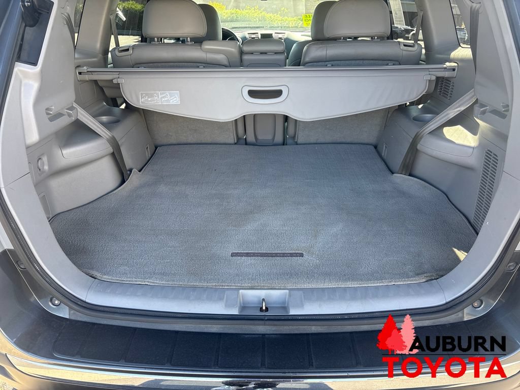 Used 2013 Toyota Highlander SE FWD image 19