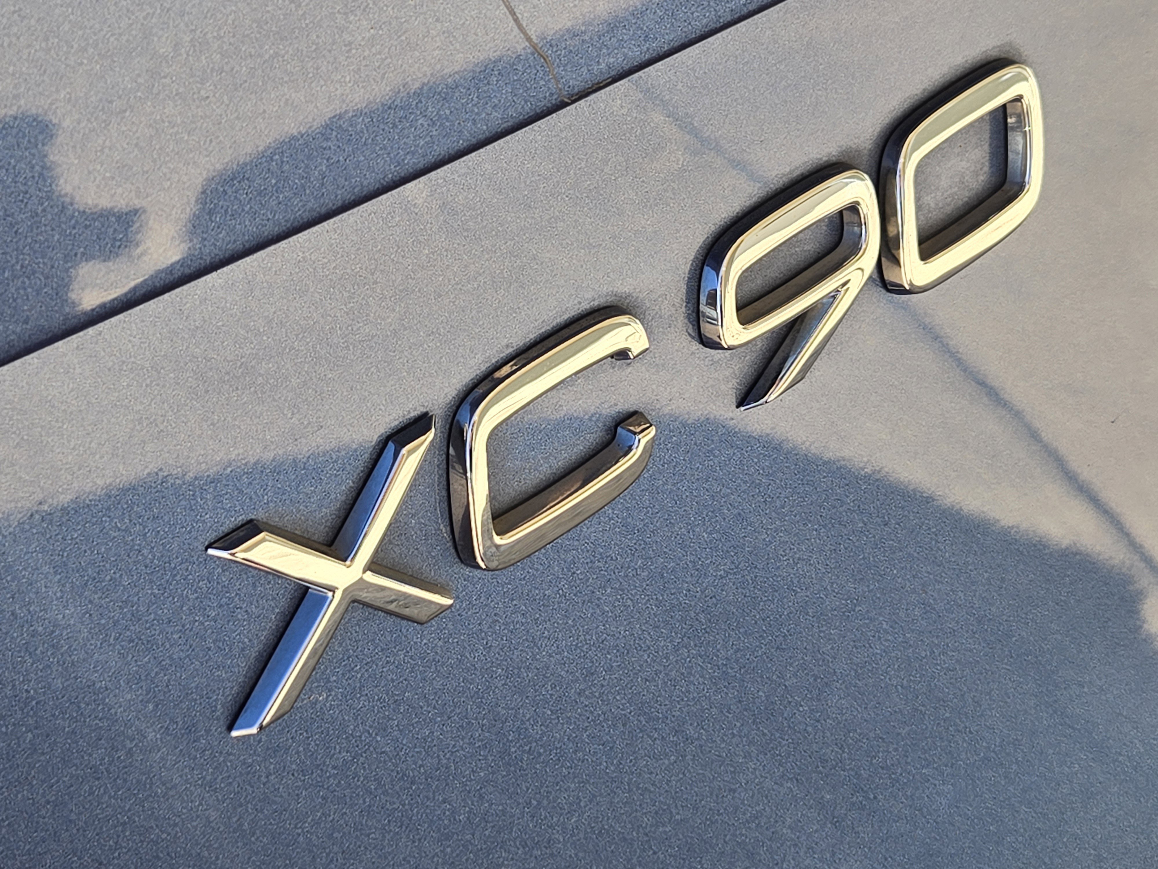 Used 2020 Volvo XC90 T6 R-Design image 17