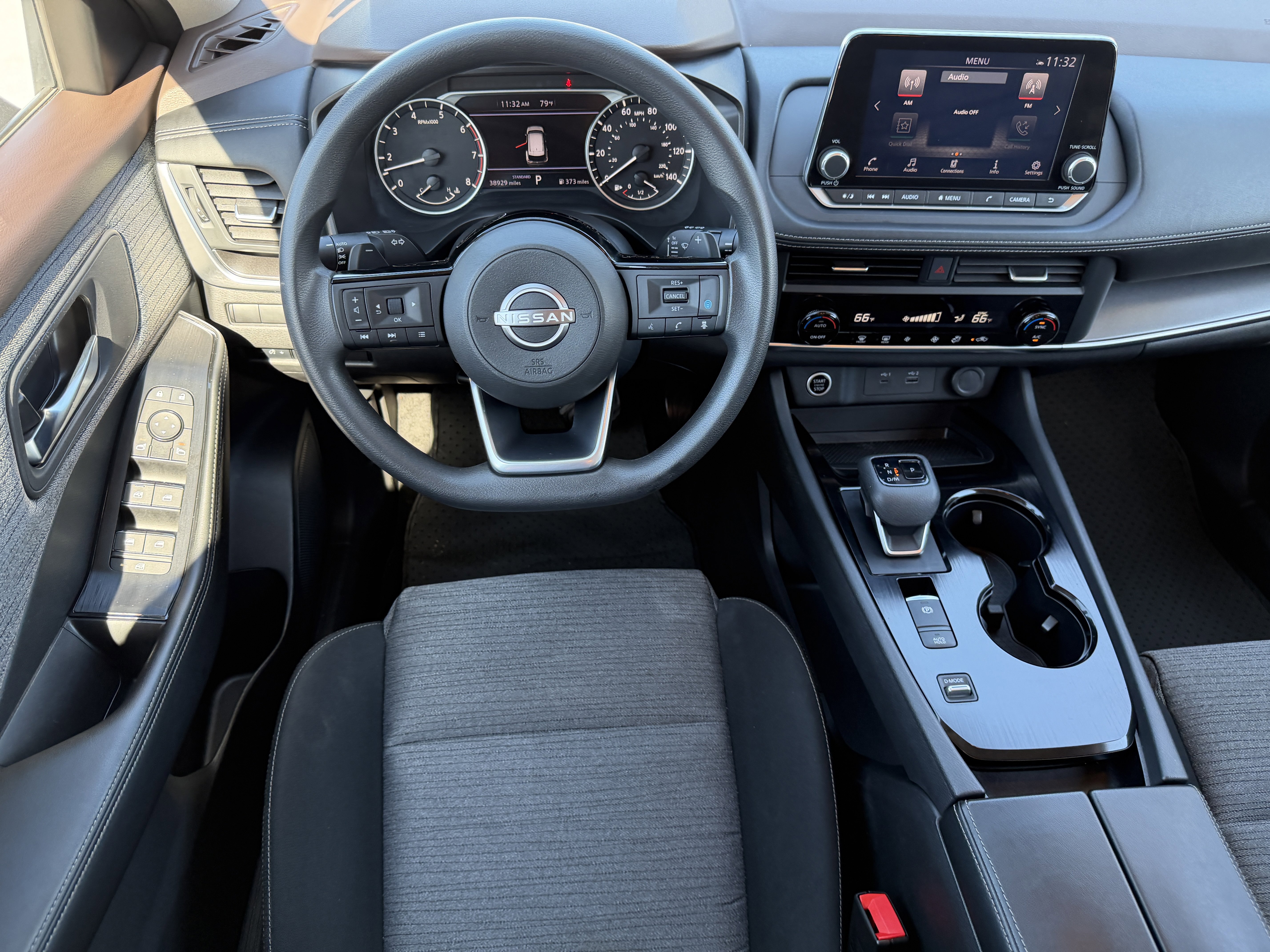 Used 2023 Nissan Rogue SV image 15