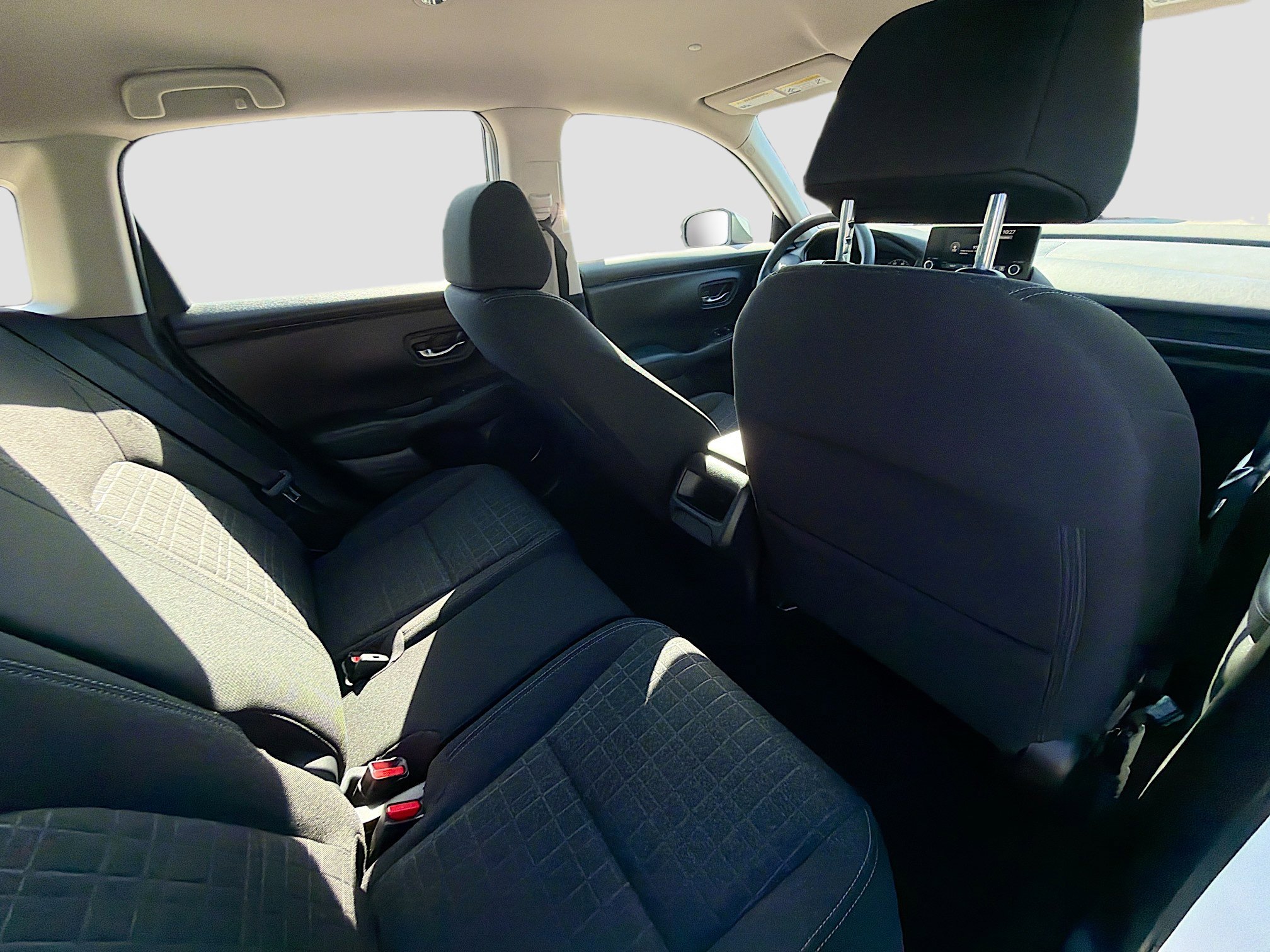 Used 2023 Honda HR-V LX image 26