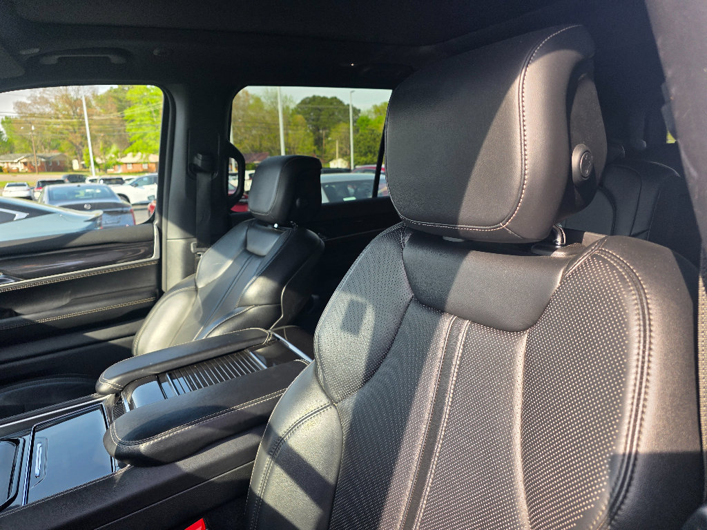 Used 2022 Jeep Wagoneer Series I w/ Premium Group I image 14