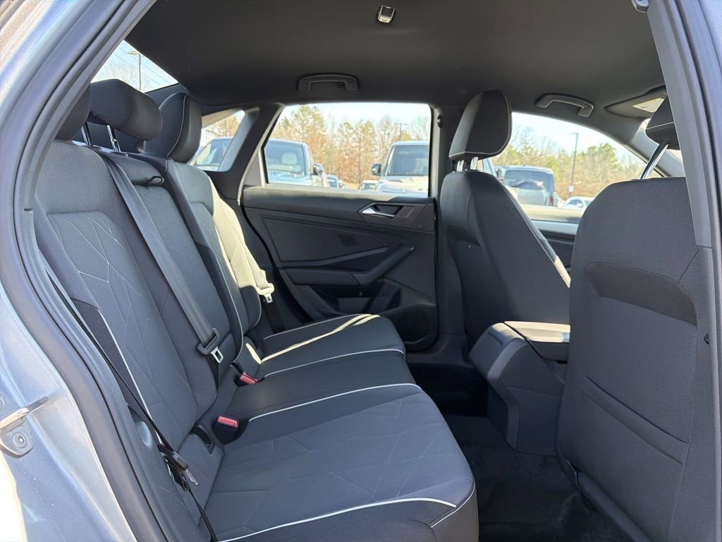 Used 2025 Volkswagen Jetta Sport image 16