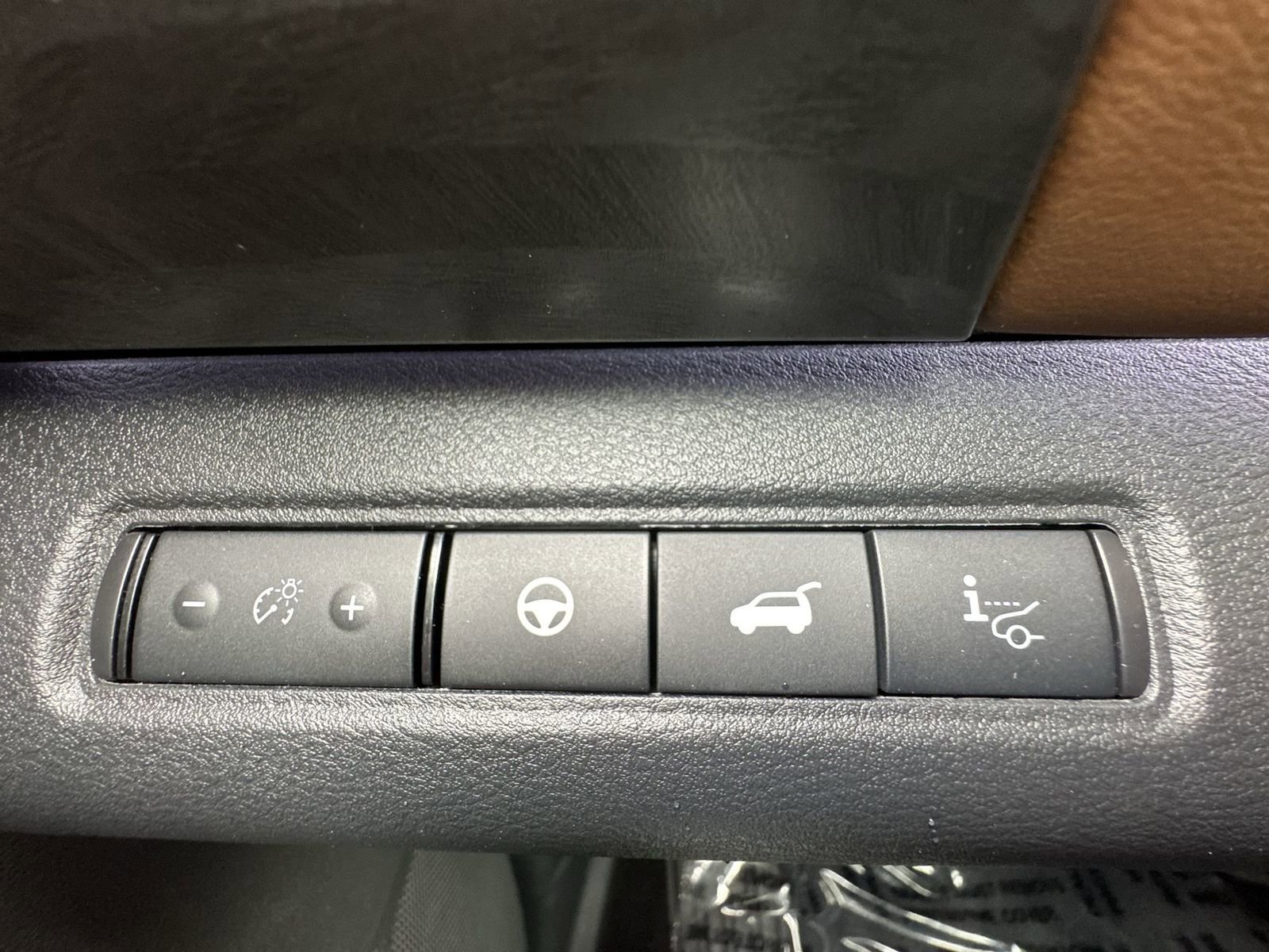 Used 2026 Nissan Pathfinder Platinum AWD/4WD image 19