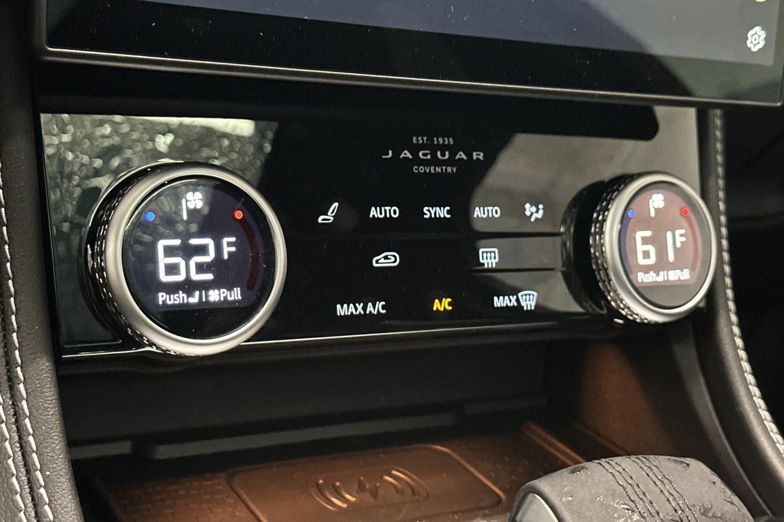 New 2026 Jaguar F-PACE R-Dynamic S image 16