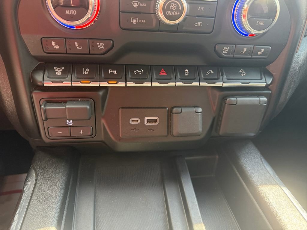 Used 2023 GMC Sierra 2500 Denali w/ Denali Ultimate Package image 27