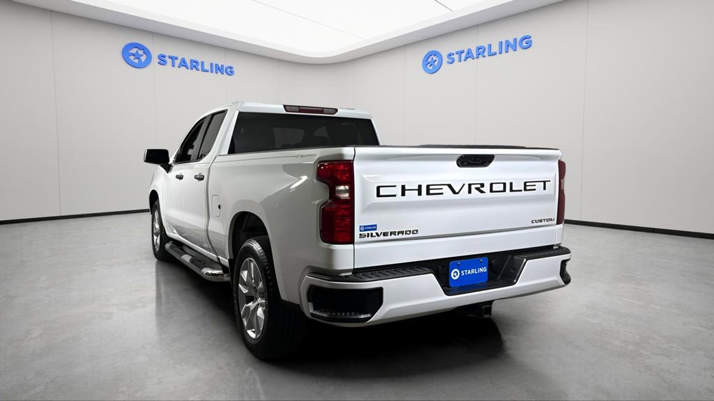 Used 2024 Chevrolet Silverado 1500 Custom image 6