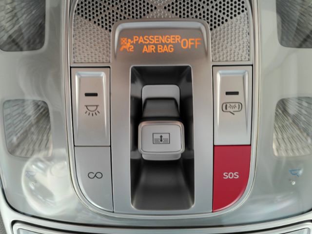 Used 2024 Genesis GV60 RWD image 57