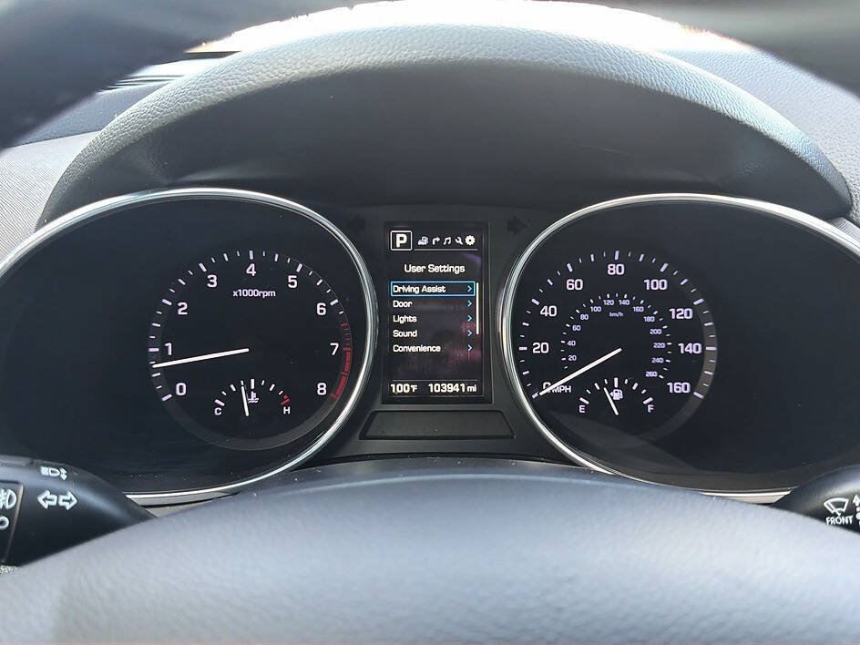 Used 2018 Hyundai Santa Fe FWD w/ Cargo Package image 9