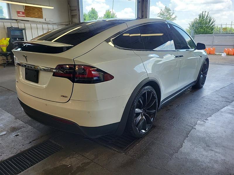 Used 2016 Tesla Model X 75D AWD/4WD image 5