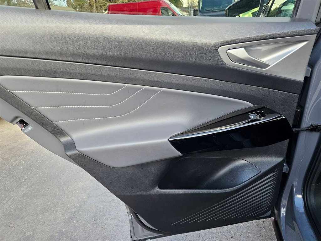 Used 2023 Volkswagen ID.4 Pro S image 14