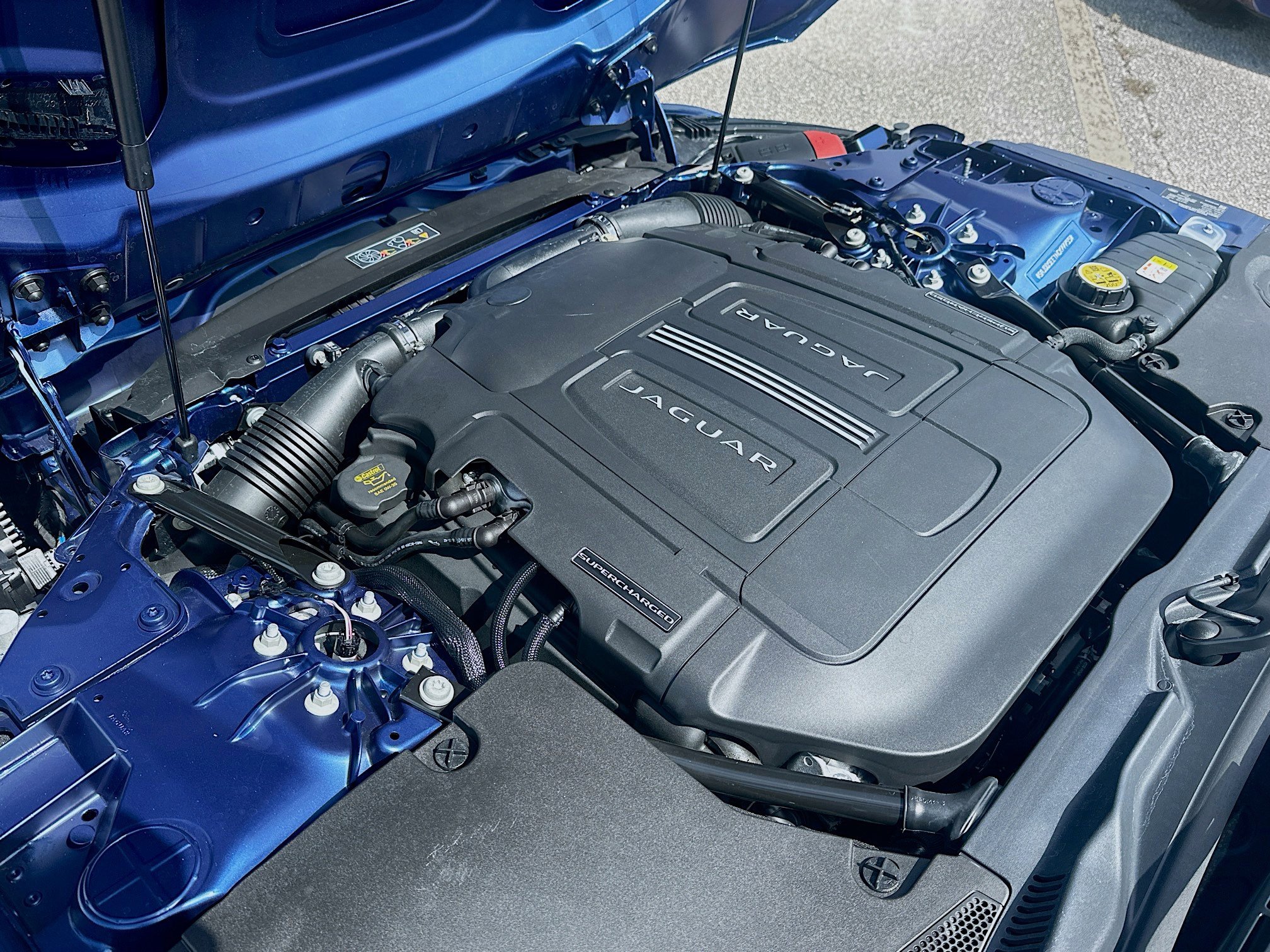 Used 2022 Jaguar F-TYPE Convertible image 29