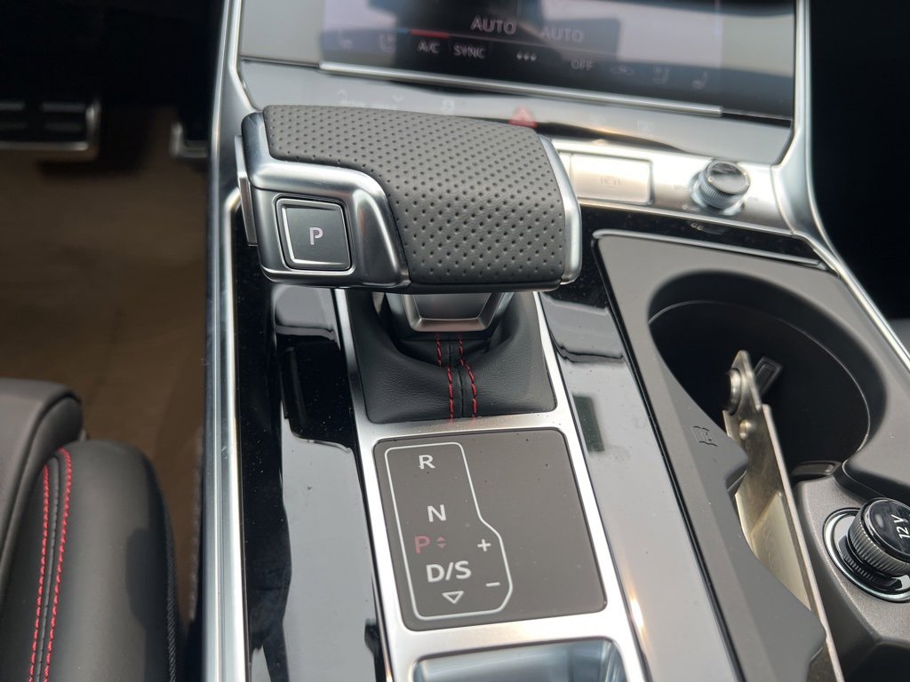 New 2025 Audi RS 6 performance image 28