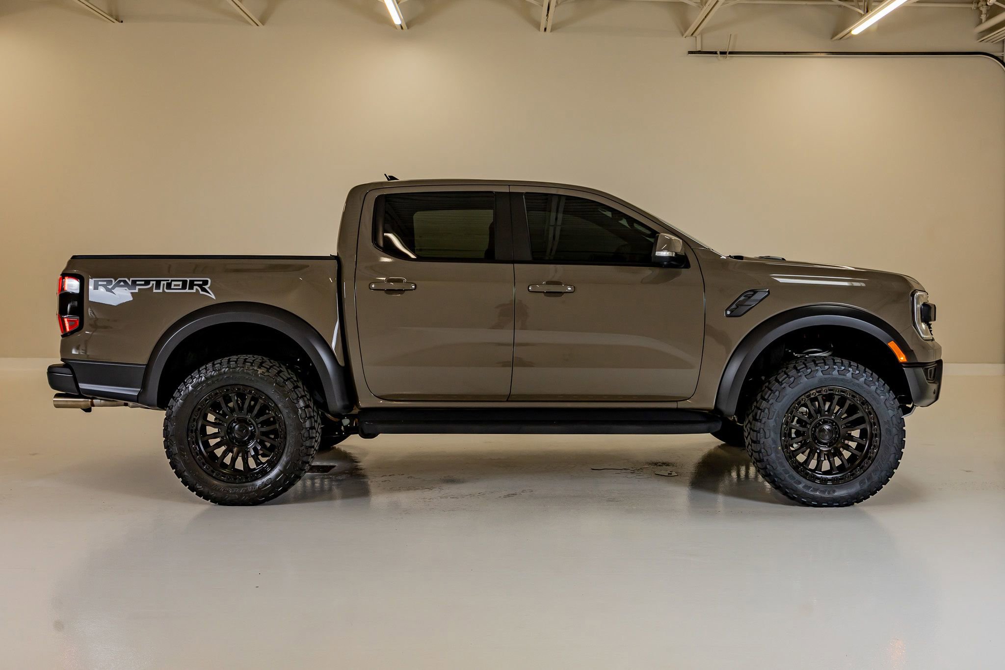 Used 2025 Ford Ranger Raptor image 11