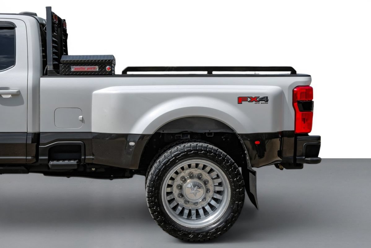 Used 2024 Ford F350 King Ranch w/ FX4 Off-Road Package AWD/4WD image 11