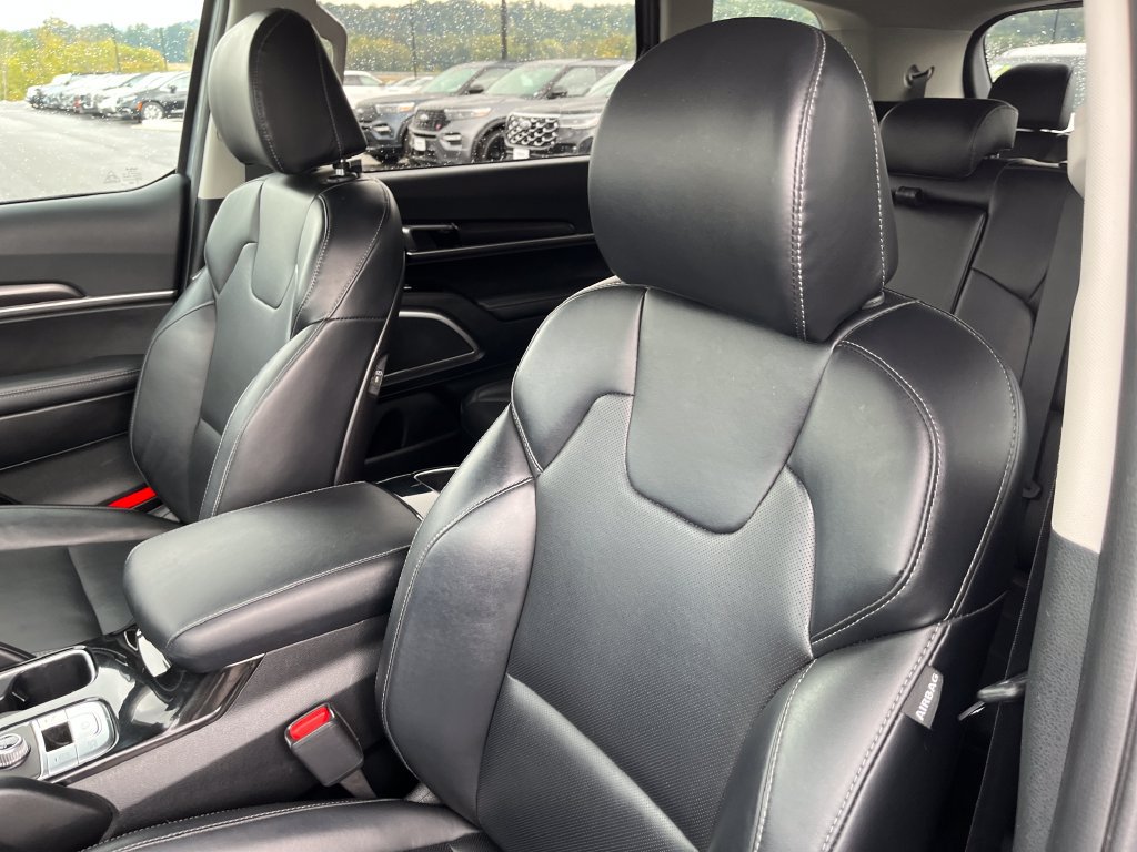 Certified 2023 Kia Telluride LX FWD image 12