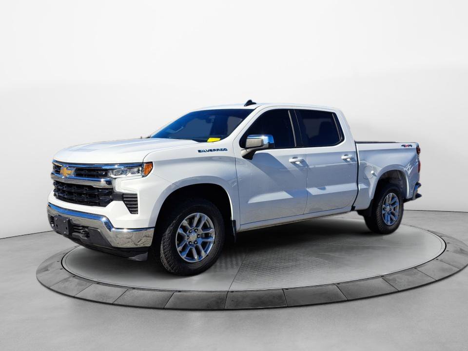 Used 2023 Chevrolet Silverado 1500 LT AWD/4WD image 3