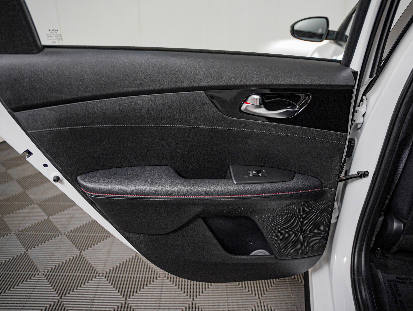 Used 2023 Kia Forte GT w/ GT2 Package FWD image 23