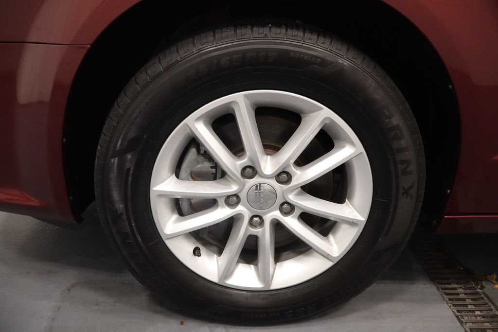 Certified 2019 Dodge Grand Caravan SXT FWD image 24