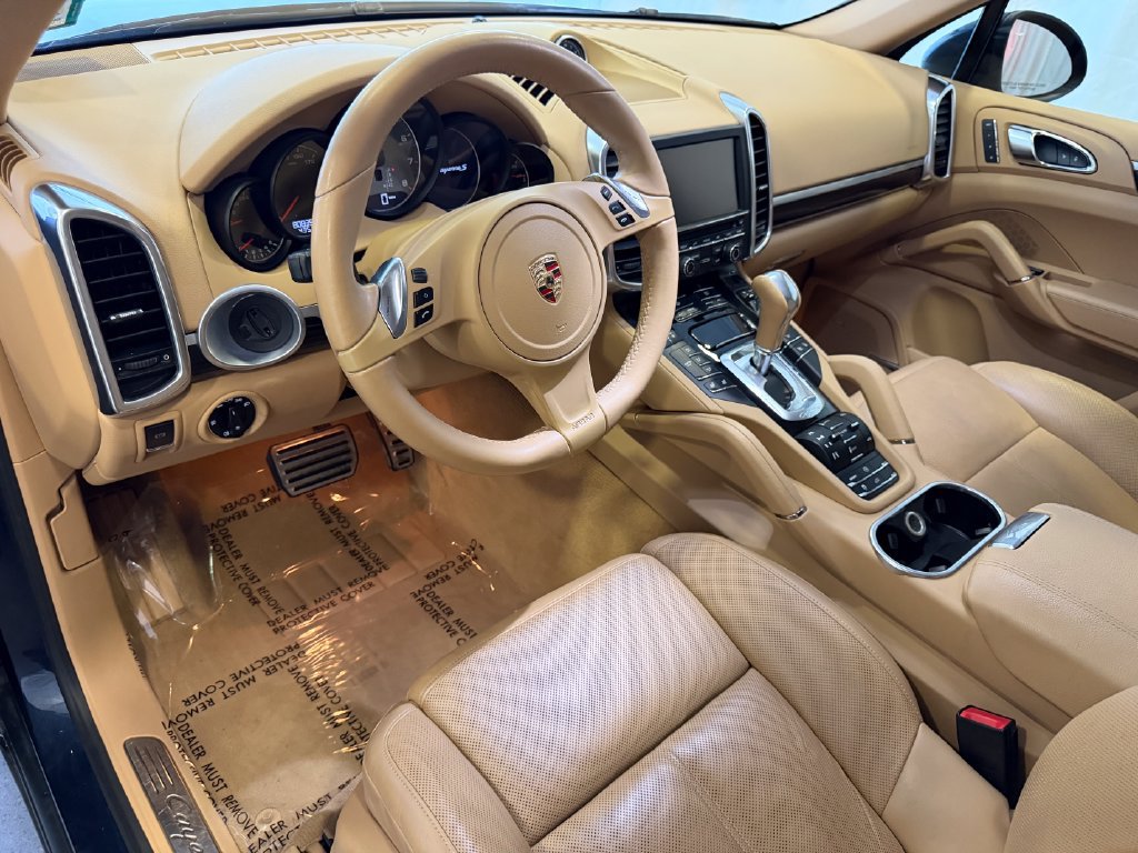 Used 2013 Porsche Cayenne S AWD/4WD image 4