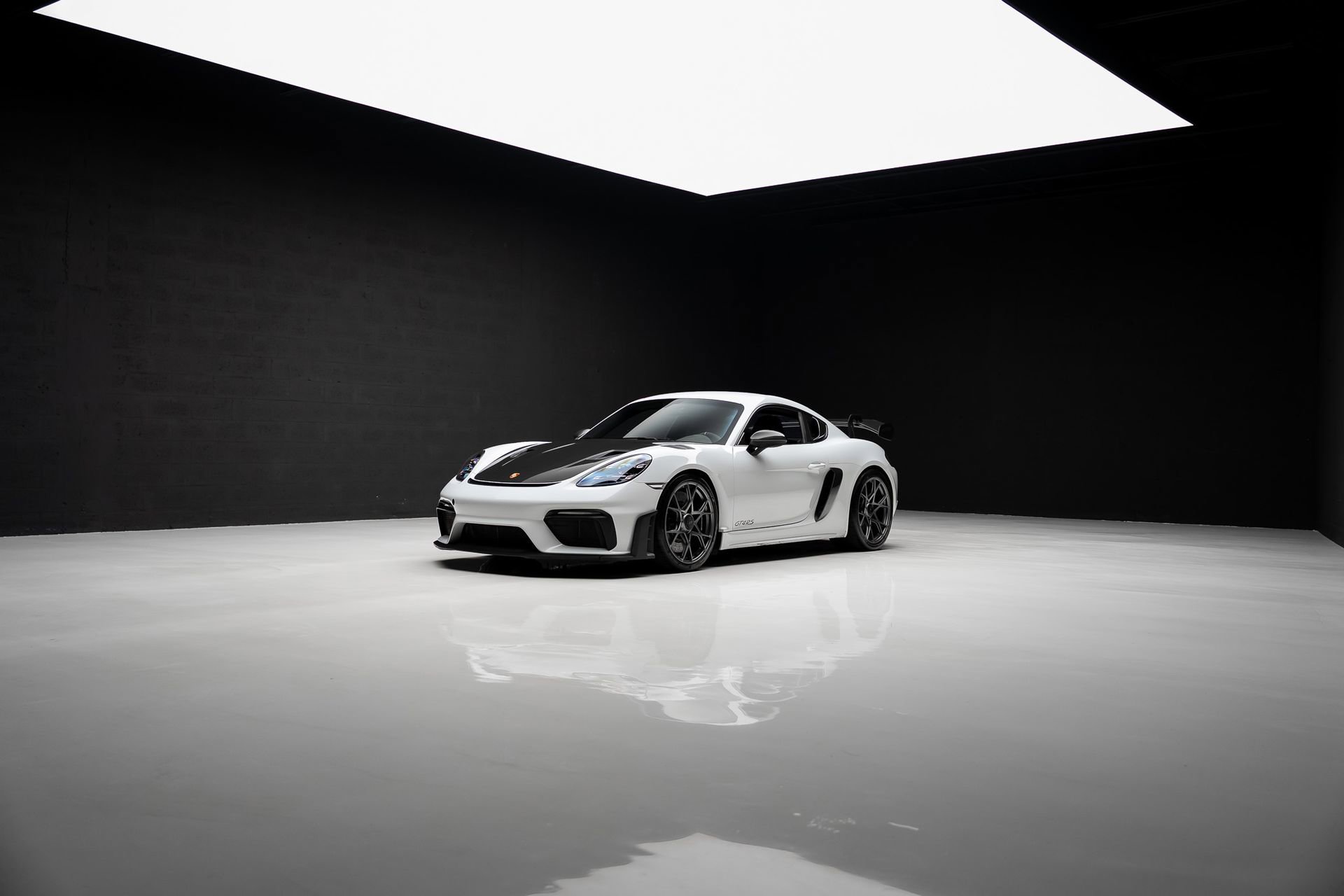 Used 2023 Porsche 718 Cayman GT4 RS w/ Weissach Package RWD image 80